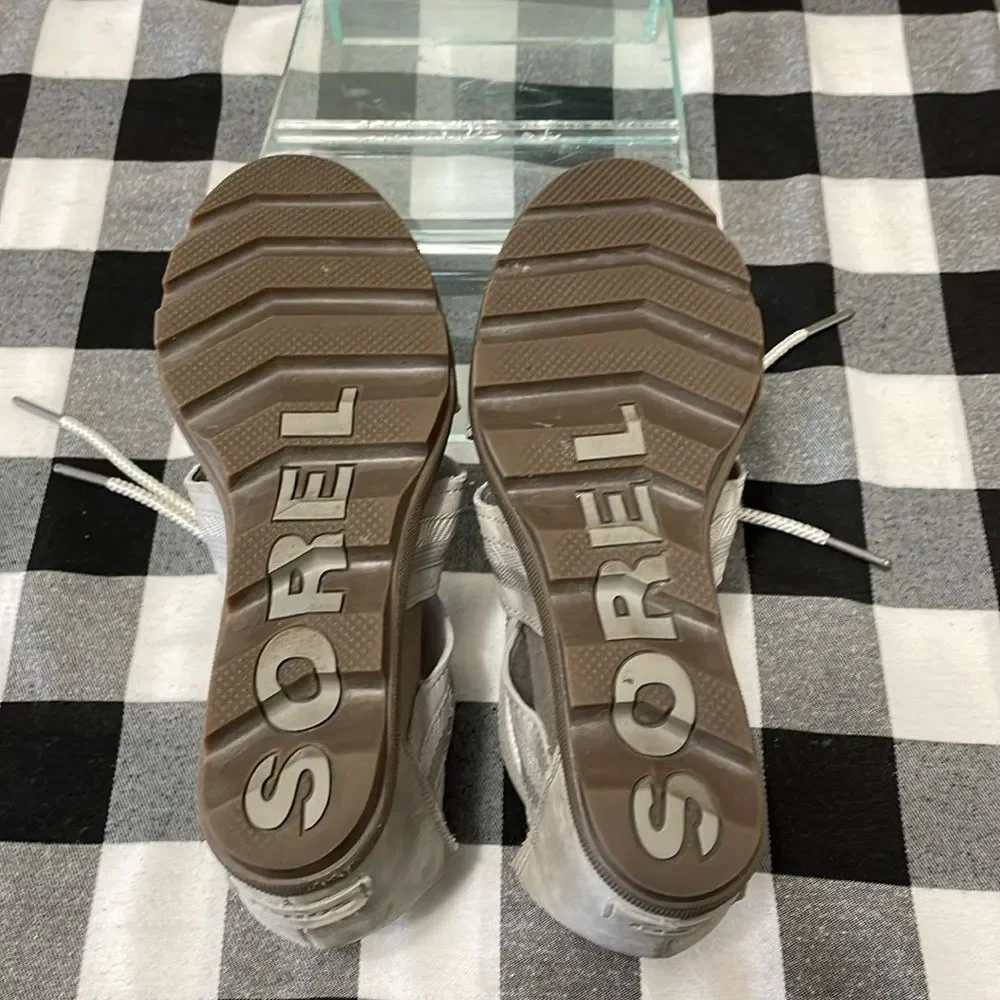 SOREL Joanie Lace Sandals Women's 9.5 Gray Leather Canvas Peep Toe Wedge Lug